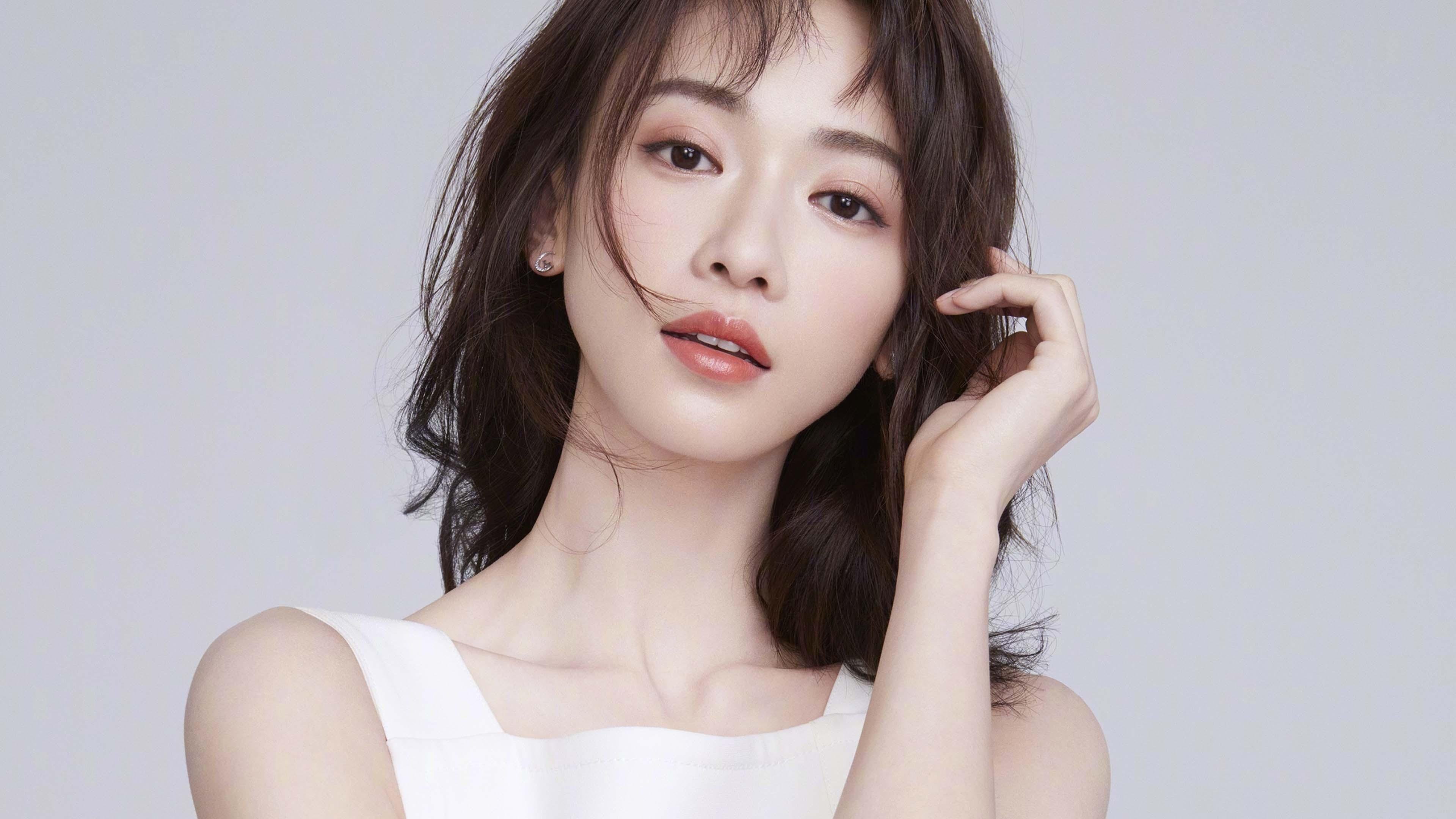 布莱顿客场惊喜取分，赛季表现亮眼，布莱顿首发