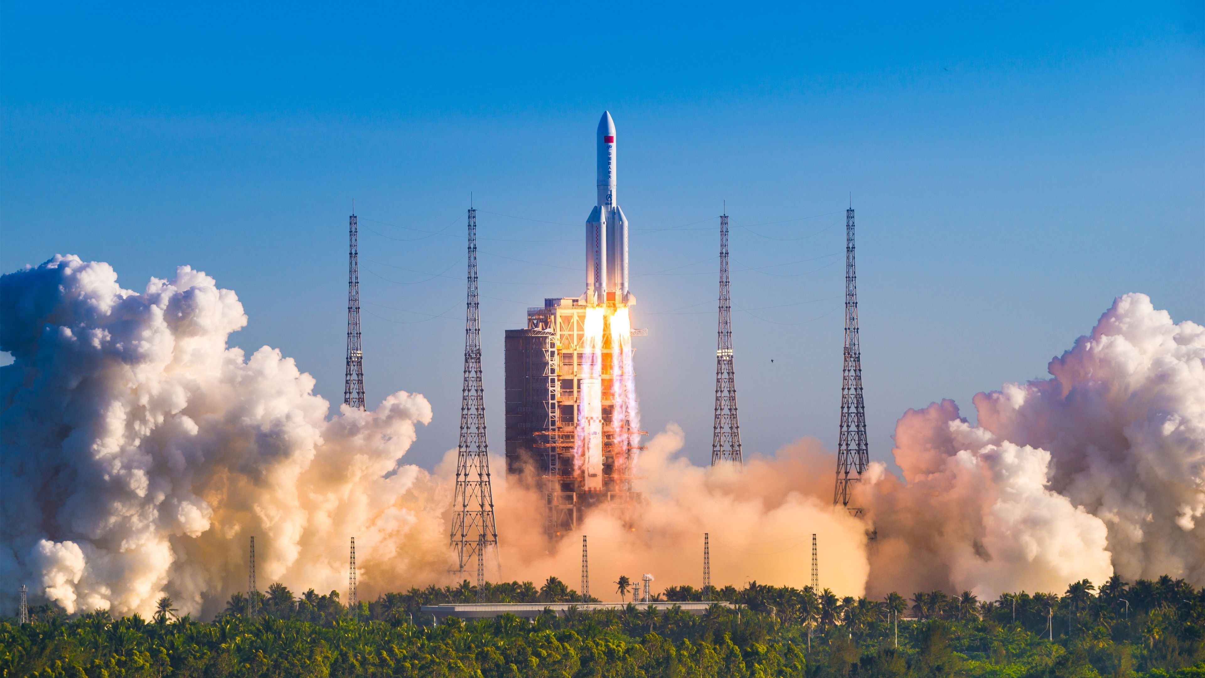 德甲引领欧洲足球新风尚，创新战术层出不穷，德甲intro